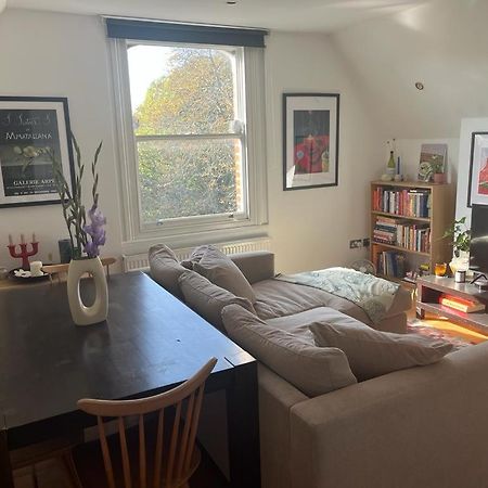2 Bedroom Top Floor Flat, West Dulwich Free Street Parking Londres Exterior foto