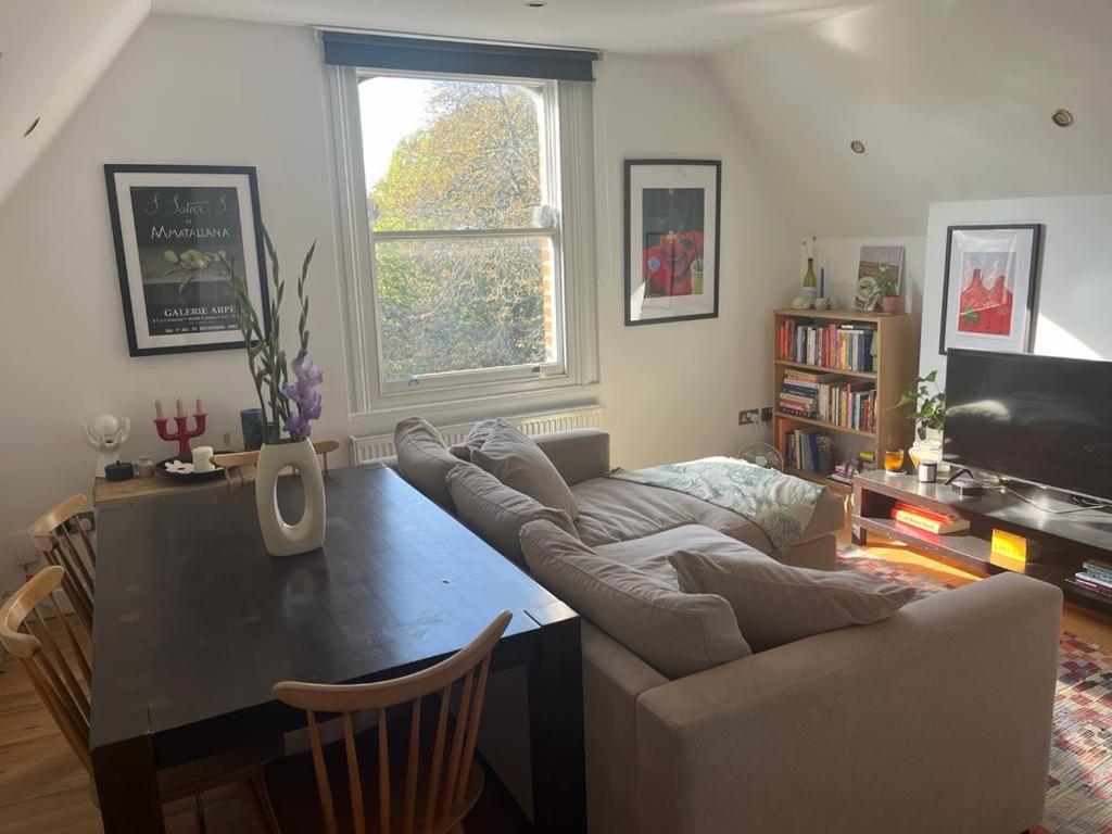 2 Bedroom Top Floor Flat, West Dulwich Free Street Parking Londres Exterior foto