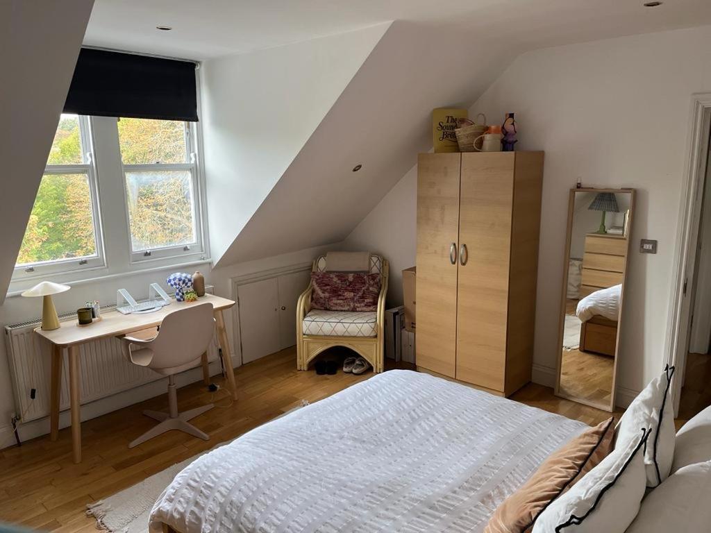 2 Bedroom Top Floor Flat, West Dulwich Free Street Parking Londres Exterior foto